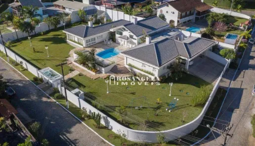 Casa de Condomínio com 5 Quartos à venda, 700m² no Carlos Guinle, Teresópolis