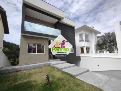 Sobrado com 4 Quartos à venda, 300m² no Arujá 5, Arujá