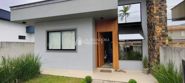 Casa com 3 Quartos à venda, 79m² no Sertão do Maruim, São José