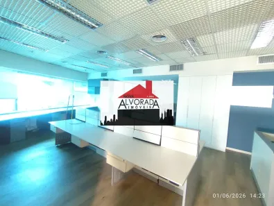 Sala Comercial para alugar, 195m² no Pinheiros, São Paulo
