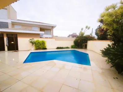 Casa com 4 Quartos à venda, 180m² no Córrego Grande, Florianópolis