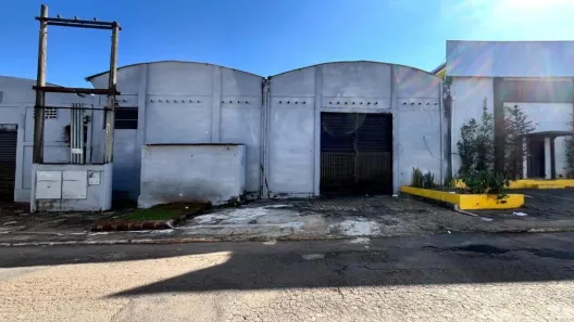 para alugar, 1389m² no Vila Santa, Aparecida de Goiânia