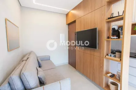 Apartamento com 1 Quarto para alugar, 35m² no Saraiva, Uberlândia