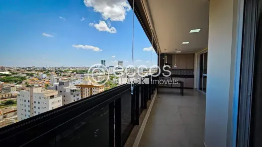 Apartamento com 3 Quartos à venda, 148m² no Saraiva, Uberlândia