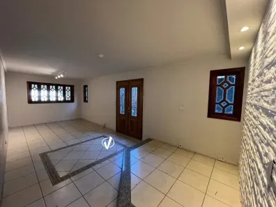 Casa com 4 Quartos à venda, 230m² no Parque São Benedito, Pindamonhangaba
