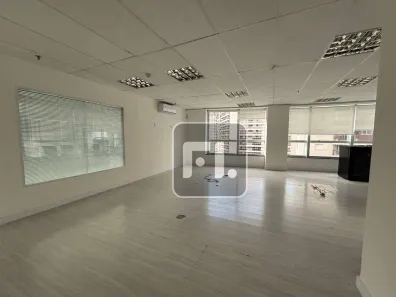 Sala Comercial para alugar, 106m² no Vila Olímpia, São Paulo