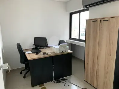 Sala Comercial à venda, 33m² no Barra Funda, São Paulo