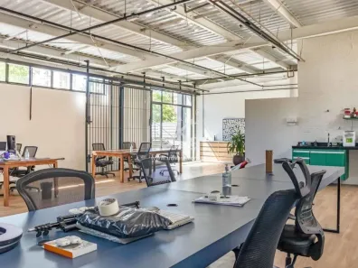 Prédio Comercial para alugar, 860m² no Pinheiros, São Paulo