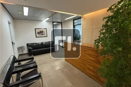 Sala Comercial à venda, 180m² no Vila Olímpia, São Paulo