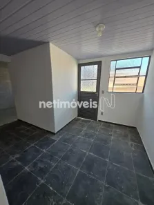 Casa com 2 Quartos para alugar, 55m² no Sagrada Família, Belo Horizonte