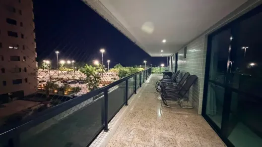 Apartamento com 3 Quartos para alugar, 195m² no Ponta Negra, Manaus