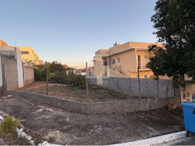 Lote/Terreno à venda, 300m² no Jardim Karolyne, Votorantim