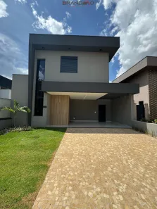 Sobrado com 4 Quartos à venda, 263m² no Jardim Cybelli, Ribeirão Preto