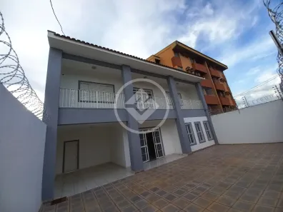 Casa com 8 Quartos para alugar, 413m² no Areão, Cuiabá