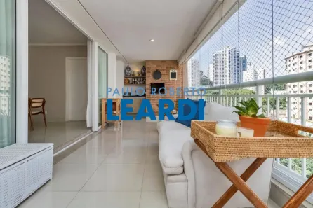 Apartamento com 3 Quartos à venda, 141m² no Jardim Monte Kemel, São Paulo