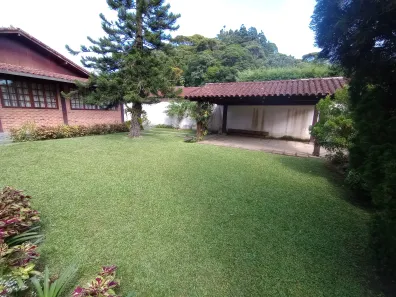 Casa de Condomínio com 3 Quartos para alugar, 264m² no Carlos Guinle, Teresópolis