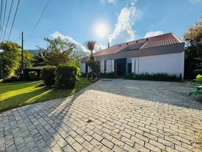 Casa com 5 Quartos para venda ou aluguel, 400m² no Enseada, Guarujá