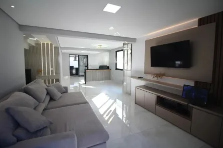 Casa com 4 Quartos à venda, 330m² no Industrial, Contagem