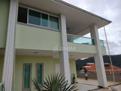 Casa de Condomínio com 5 Quartos à venda, 570m² no São Francisco, Niterói