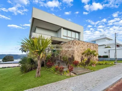 Casa de Condomínio com 4 Quartos à venda, 422m² no Capitão Leônidas Marques, Capitão Leônidas Marques