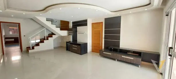 Casa com 3 Quartos à venda, 348m² no Vila Galvão, Jundiaí