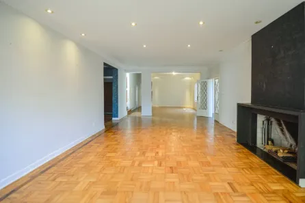 Sobrado com 4 Quartos para venda ou aluguel, 360m² no Jardim Paulista, São Paulo
