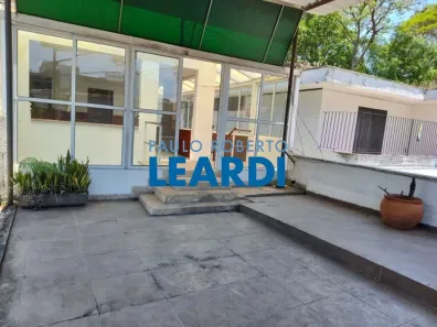Casa com 3 Quartos para venda ou aluguel, 231m² no Chácara Santo Antônio (Zona Sul), São Paulo