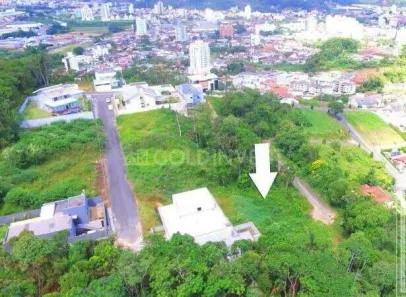 Lote/Terreno à venda, 875m² no São Pedro, Brusque