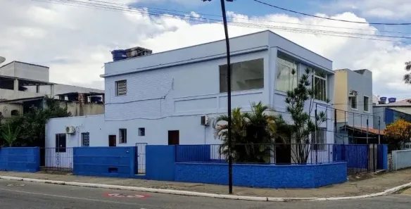 Prédio Comercial à venda, 200m² no Centro, Macaé