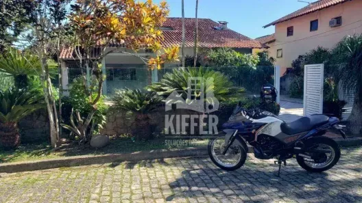 Casa de Condomínio com 4 Quartos à venda, 312m² no Mata Paca, Niterói