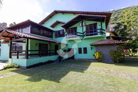 Casa de Condomínio com 4 Quartos à venda, 300m² no Itacoatiara, Niterói