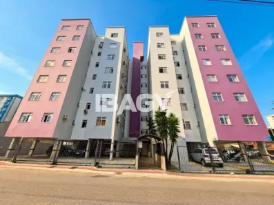 Apartamento com 3 Quartos para alugar, 68m² no Barreiros, São José