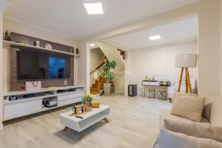 Casa de Condomínio com 4 Quartos para alugar, 227m² no Estância Velha, Canoas