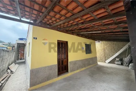 Casa com 2 Quartos para alugar, 95m² no Cabral, Resende