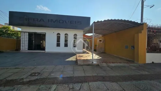 Sobrado com 4 Quartos à venda, 199m² no Vila Gomes, Campo Grande