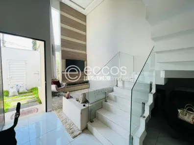 Casa com 4 Quartos à venda, 170m² no Jardim Patrícia, Uberlândia