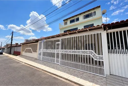 Sobrado com 3 Quartos para alugar, 250m² no Samambaia Norte, Brasília