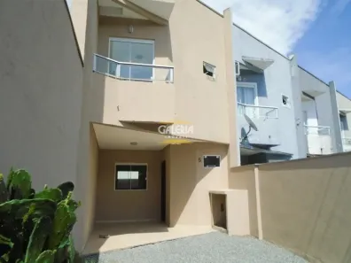 Sobrado com 3 Quartos à venda, 79m² no Itinga, Joinville