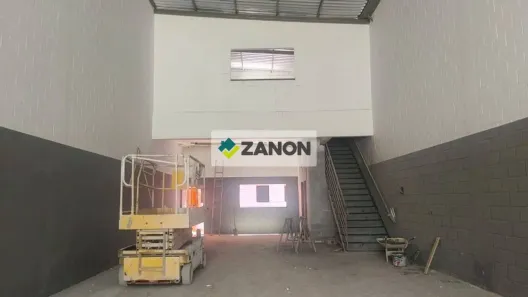 Galpão/Depósito/Armazém para alugar, 246m² no Taboão, São Bernardo do Campo