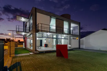 Sobrado com 7 Quartos à venda, 258m² no Centro, Penha