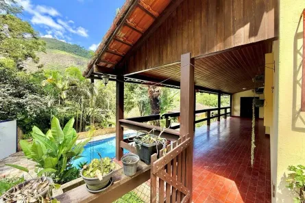 Casa com 3 Quartos à venda, 171m² no Fazenda Inglesa, Petrópolis