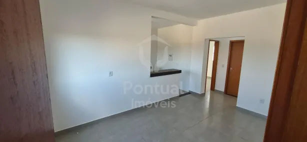 Apartamento com 2 Quartos para alugar, 50m² no Loteamento Monte Hebron, Uberlândia