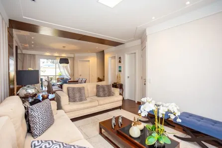 Sobrado com 3 Quartos à venda, 198m² no Bom Retiro, Curitiba