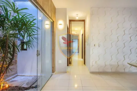 Casa com 4 Quartos à venda, 390m² no Candelária, Natal