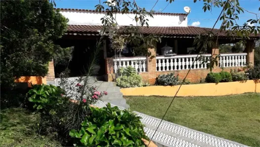 Fazenda/Sítio com 8 Quartos à venda, 780m² no , Toledo