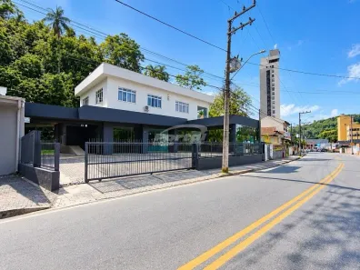 Sala Comercial com 2 Quartos para alugar, 400m² no Velha, Blumenau