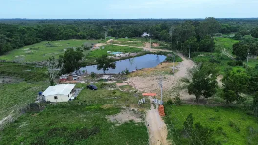 Fazenda/Sítio com 2 Quartos à venda, 200m² no Centro, Carapebus