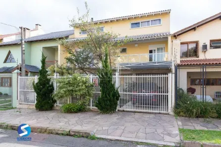 Casa com 3 Quartos à venda, 360m² no Espírito Santo, Porto Alegre