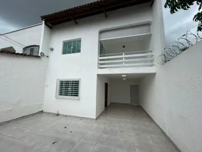 Sobrado com 4 Quartos para alugar, 232m² no Setor Bueno, Goiânia