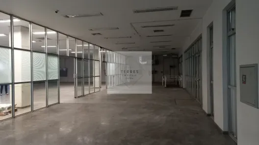 Prédio Comercial para alugar, 1400m² no São Geraldo, Porto Alegre